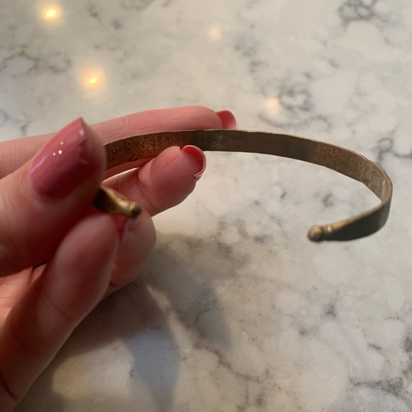 💛Gold Bangle💛 - Picture 7 of 7